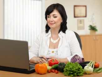 Jak zostać dietetykiem online